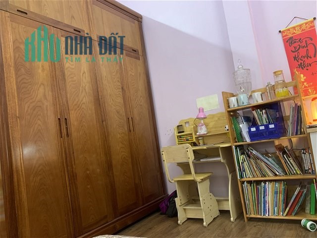 Mặt Phố Giáp Bát-Hoàng Mai, Căn Góc, DT68m2, 3Tầng, M.Tiền Rộng, Giá 9.2tỷ
