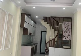 Bán nhà 4 tầng trong đê tại Đông Dư, Gia Lâm giá chỉ 2.4 tỷ, lh: 0987109194