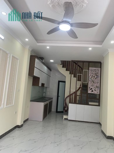 Bán nhà 4 tầng trong đê tại Đông Dư, Gia Lâm giá chỉ 2.4 tỷ, lh: 0987109194