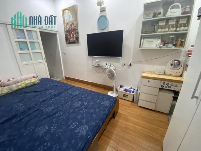 Bán Gấp nhà Kim Mã TT Quận Ba Đình ngõ ba gác gần phố 22m 4 tầng mt 3m chỉ 2.2 tỷ
