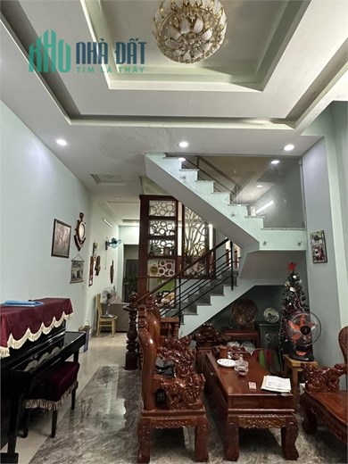 Khu Phân Lô Hoàng Bật Đạt, P.15, Tân Bình – HXH, 52m2, 5 tầng, chỉ 5.5 tỷ