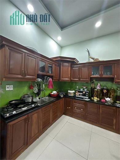 Khu Phân Lô Hoàng Bật Đạt, P.15, Tân Bình – HXH, 52m2, 5 tầng, chỉ 5.5 tỷ