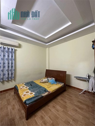 Khu Phân Lô Hoàng Bật Đạt, P.15, Tân Bình – HXH, 52m2, 5 tầng, chỉ 5.5 tỷ