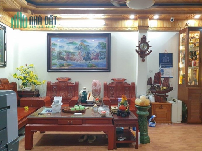 Bán nhà Nguyễn Văn Cừ, 55m, 4  tầng dân xây, ô tô đỗ cửa, 200m cầu Chương Dương, nhà phố, tiện ích,