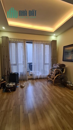 Lý Nam Đế - Mặt tiền 10m, căn góc 3 thoáng nội thất Châu Âu, thang máy Italia, 28 tỷ chủ thiện chí