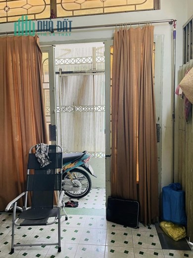 Bán nhà 2 tầng 2PN, 32m2, Hẻm xe hơi, đường 3 tháng 2, Quận 11, chỉ 3.35 tỷ TL