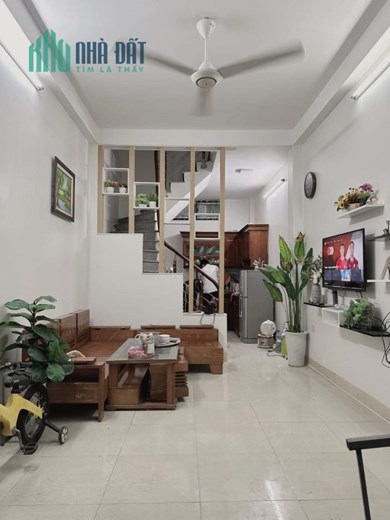 Nguyễn Trãi 31m2 nhà cực đẹp ngõ i10 nhà thoáng ngõ nông an sinh đỉnh 3.9 tỷ