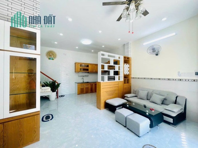 Bán Nhà Gò Vấp 4PN, 4 Tầng Nguyễn Duy Cung, Đường oto 10 mét.