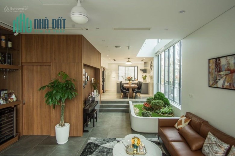Chính chủ cho thuê biệt thự liền kề đường Lâm Hạ, Long Biên đầy đủ nội thất dọn vào ở luôn giá tốt