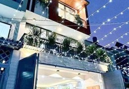 Bán nhà 4 tầng 80m2 ngang 5m mới đẹp khu vip Q7 chỉ 10,4 tỷ