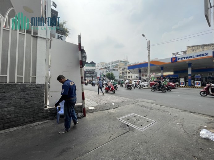 Bán Gấp Nhà Hẻm 18 Trần Quang Diệu, F.14, Q.3