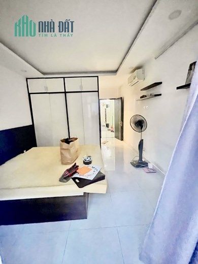 LÊ QUANG ĐỊNH – HẺM NHỰA 8 MÉT – 5 TẦNG – 7 PHÒNG NGỦ LỚN