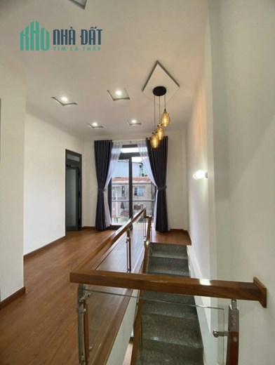 ( Giảm kịch sàn ) Bán gấp nhà đẹp sổ hồng riêng đường La Sơn Phu Tử, Đà Lạt giá chỉ 3.4 tỷ