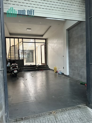 Cho thuê Liền kề Văn Phú, ô tô vào nhà, nội thất sang xịn, 90m, 4 tầng giá siêu rẻ. LH 0962780005