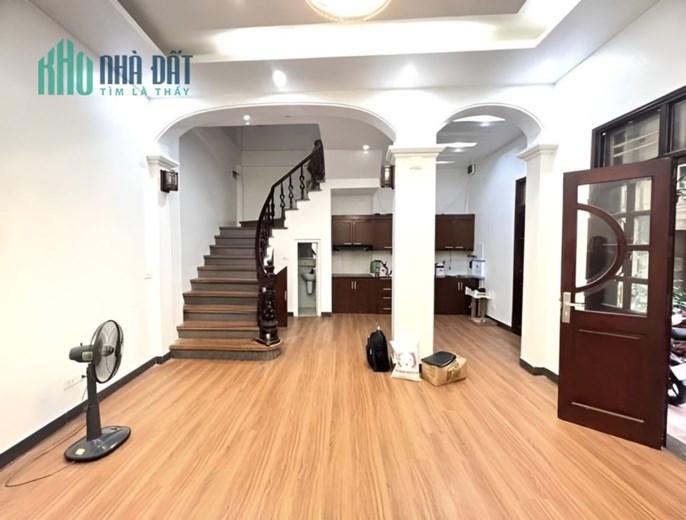 Nhà đẹp dân xây Dịch Vọng Cầu Giấy, gần ô tô, ở ngay 47m giá 5.9 tỷ 0343564283