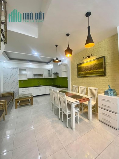 Bán nhà phố Nguyễn Chí Thanh, ngõ nông rộng, 36m, 6T, 7PN, nhỉnh 4 tỷ