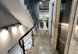 Cho thuê cả nhà hoặc từng phần tòa nhà 168 phố Nguyễn Sơn, Long Biên, Hà Nội