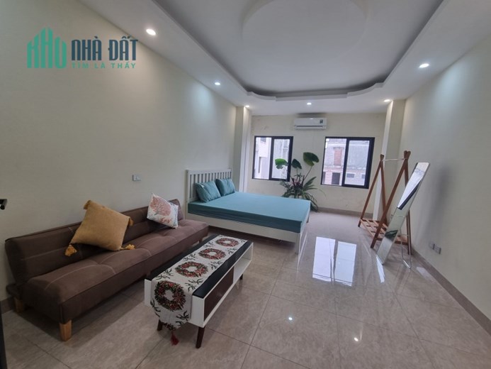 Cho thuê cả nhà hoặc từng phần tòa nhà 168 phố Nguyễn Sơn, Long Biên, Hà Nội