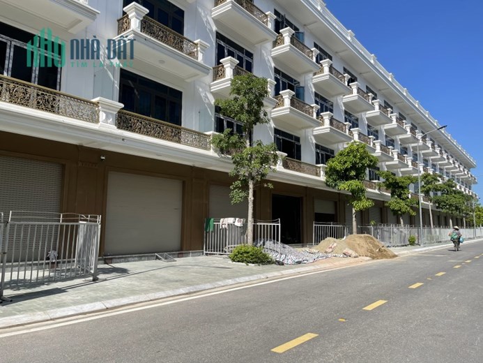 TỔNG THANH TOÁN HƠN 3,1 TỶ NHẬN NHÀ 4 TẦNG, TP.THANH HÓA. LẤY SỔ NGAY. LH: 0966 343 969