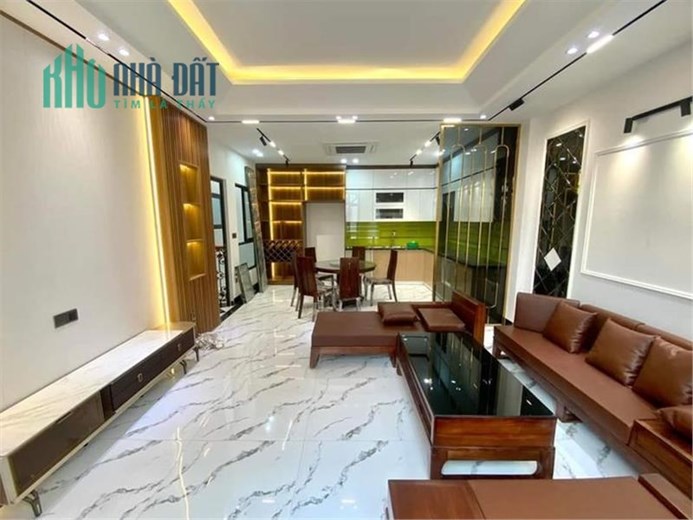Bán nhà ngõ 139 Nguyễn Văn Cừ, 40m, mt 4m, 5 tầng dân xây, ô tô gần, trung tâm Long Biên, nhỉnh 3