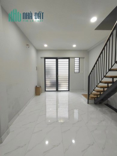 CHỈ 3 TỶ 5- XE HƠI TRÁNH- 25m2- KẾ KDC NAM LONG VÀ KHU BT TẤN TRƯỜNG- VỪA Ở VỪA KINHDOANH