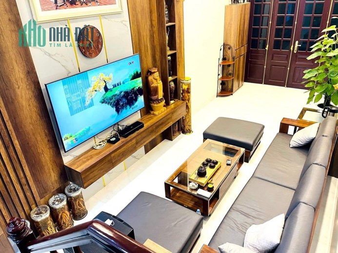 BÁN GẤP NHÀ 2 TẦNG LÂM VĂN BỀN, 88M2, RỘNG 6M BÊ THẾ CHỈ 8 TỶ NHỈNH