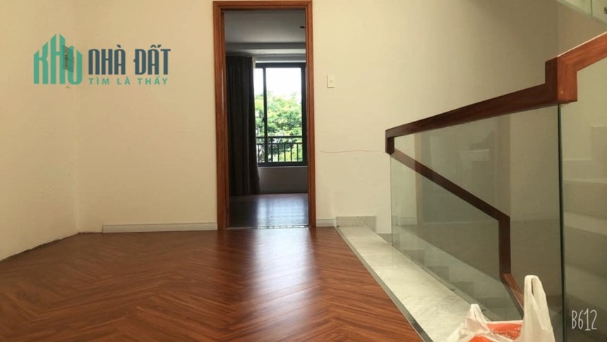 BÁN GẤP NHÀ 2 TẦNG LÂM VĂN BỀN, 88M2, RỘNG 6M BÊ THẾ CHỈ 8 TỶ NHỈNH
