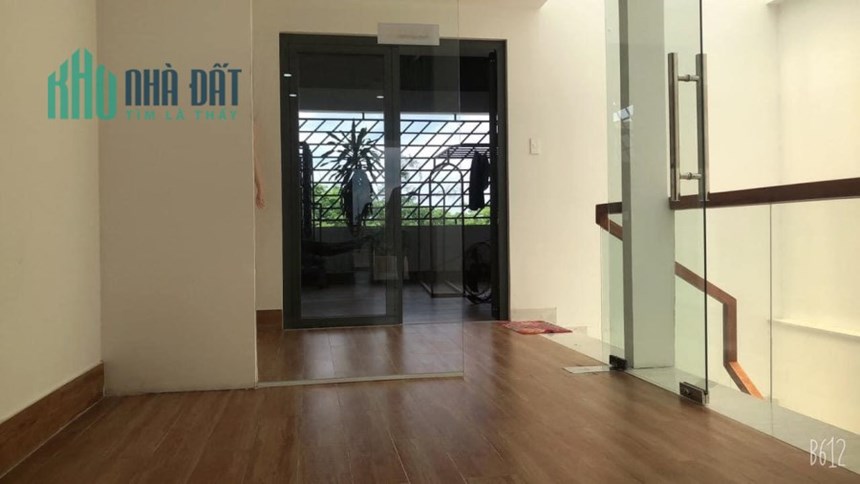 BÁN GẤP NHÀ 2 TẦNG LÂM VĂN BỀN, 88M2, RỘNG 6M BÊ THẾ CHỈ 8 TỶ NHỈNH