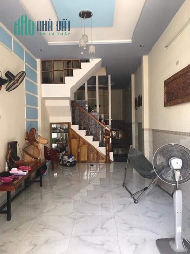 Bán Nhà Mặt Tiền Lê Văn Hưu P.Hải Cảng Quy Nhơn , 40m2 , 2 Mê , Giá 2 Tỷ 800Tr