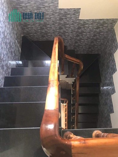 Bán Nhà Mặt Tiền Lê Văn Hưu P.Hải Cảng Quy Nhơn , 40m2 , 2 Mê , Giá 2 Tỷ 800Tr