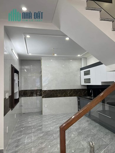 Bán nhà xây mới đường Nguyễn Văn Hới, 48m 4 tầng GIÁ 3. tỉ ngõ rộng