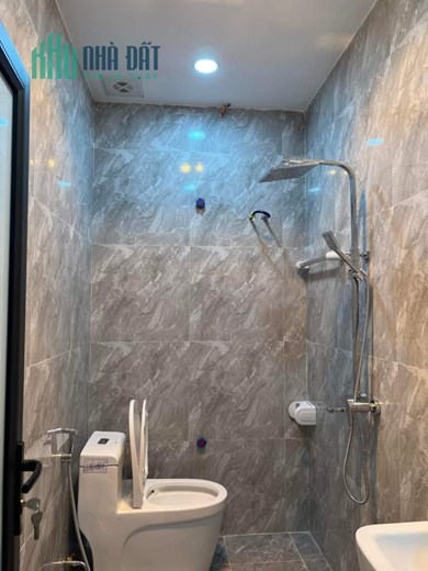 Bán nhà xây mới đường Nguyễn Văn Hới, 48m 4 tầng GIÁ 3. tỉ ngõ rộng