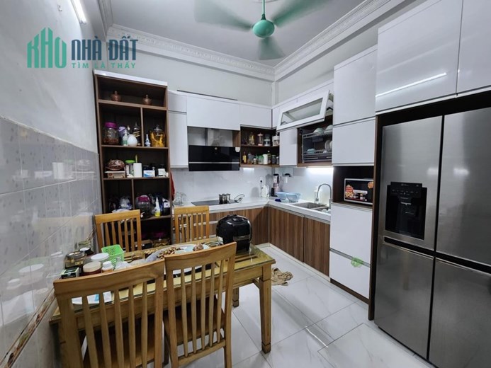 NHÀ ĐẸP HOÀNG VĂN THÁI - Ô TÔ ĐỖ CỬA - NGÕ THÔNG -DT GẦN 50M -GIÁ NHỈNH 7 TỶ