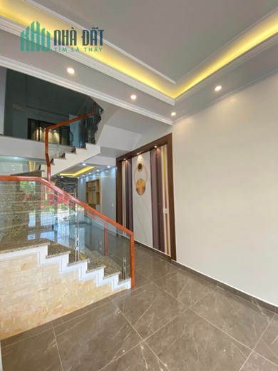 Bán nhà 4 tầng mới tinh khu phân lô 193 Văn Cao - Thư Trung , GIÁ 6.8 tỉ