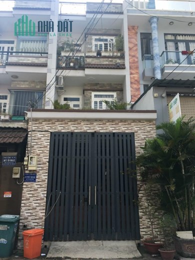 Bán nhà Bình Tân, HXH 8m Lê Văn Quới, 4x18, 3 tầng, 7.5 tỷTL, 4PN, 4WC.