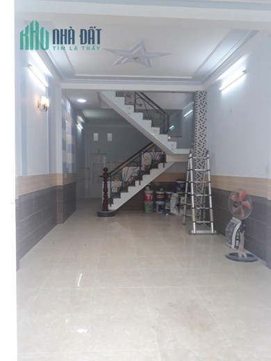 Bán nhà Bình Tân, HXH 8m Lê Văn Quới, 4x18, 3 tầng, 7.5 tỷTL, 4PN, 4WC.