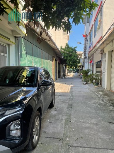 CHÍNH CHỦ CẦN Bán gấp nhà phố Cầu Giấy DT111 nhà 2T  MT 9  giá  chào 7.4 tỷ Cầu Giấy Hà Nội