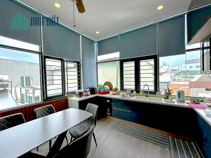 🏡  Bán nhà mặt tiền - Ở tốt, kinh doanh cho thuê giá cao - Tân Phú - 90m2 - 12 tỷ 500
