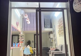 SANG NHƯỢNG TIỆM NAIL MI  Địa chỉ: Trần Thái Tông, Cầu Giấy, Hà Nội