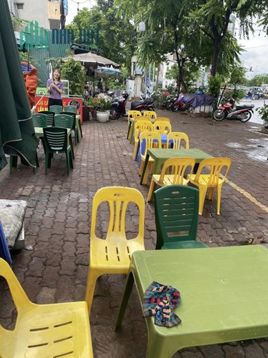 MÙA NƯỚNG SẮP ĐẾN RỒI SANG NHƯỢNG MẶT BẰNG VỈA HÈ SIÊU RỘNG LÀM LẨU NƯỚNG GIÁ RẺ