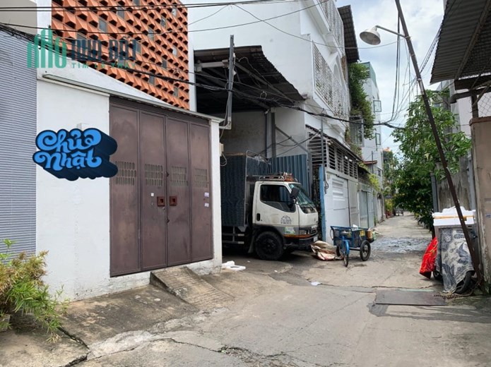 NHÀ CHU VĂN AN - DIỆN TÍCH 88M2 - 4.9X 18- XE HƠI VÀO NHÀ - GIẾNG TRỜI THOÁNG MÁT.