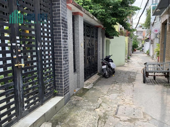 NHÀ CHU VĂN AN - DIỆN TÍCH 88M2 - 4.9X 18- XE HƠI VÀO NHÀ - GIẾNG TRỜI THOÁNG MÁT.