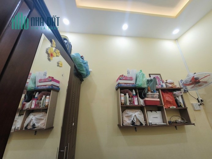 Bán nhà, Kế bên Khu Himlam, P. Linh Chiểu Thủ Đức, dt 77 m² Giá 4,8 Tỷ