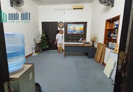 CHO THUÊ NHÀ NGUYÊN CĂN 3 TẦNG ĐƯỜNG BƯỞI  BA ĐÌNH 36m2.