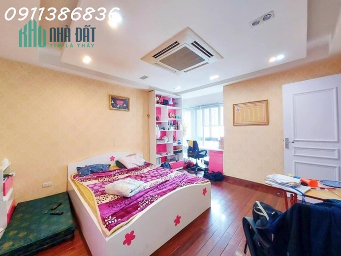 💥Ở LÀ SƯỚNG💥 Chung cư Chelsea Park Trung Kính 227m 4PN, tiện nghi đẳng cấp, 9.9 tỷ