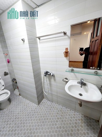 Lê Thanh Nghị, Hai Bà Trưng, lô góc, gần oto, ngõ to, khu vực hiếm bán, 50m2, giá chào 5 tỉ 550