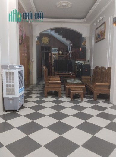 NHÀ ĐẸP 3 TẦNG, TT HẢI CHÂU 85M2, GIÁ RẺ 4.xx TỶ