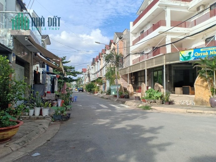 Bán nhà Bình Chiểu Thủ Đức, lô góc khu vực chợ đầu mối, 113m2, giá chỉ hơn 6 tỷ.