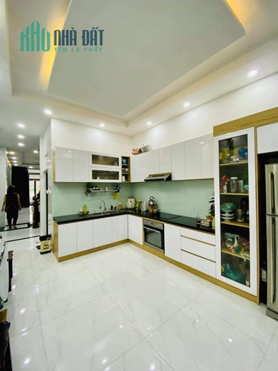 GIẢM GIÁ 13 TỶ- NHÀ HXH6m KHU ĐẤT VÀNG NGUYỄN HỮU CẢNH BÌNH THẠNH- DT 140M - NỞ HẬU 7.5M - 3 TẦNG-