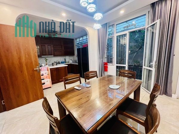 BÁN GẤP NHÀ NGHĨA TÂN CẦU GIẤY, PHÂN LÔ, ÔTÔ ĐỖ CỬA, 2 THOÁNG VINH VIỄN, 65M2 NHỈNH 8TỶ